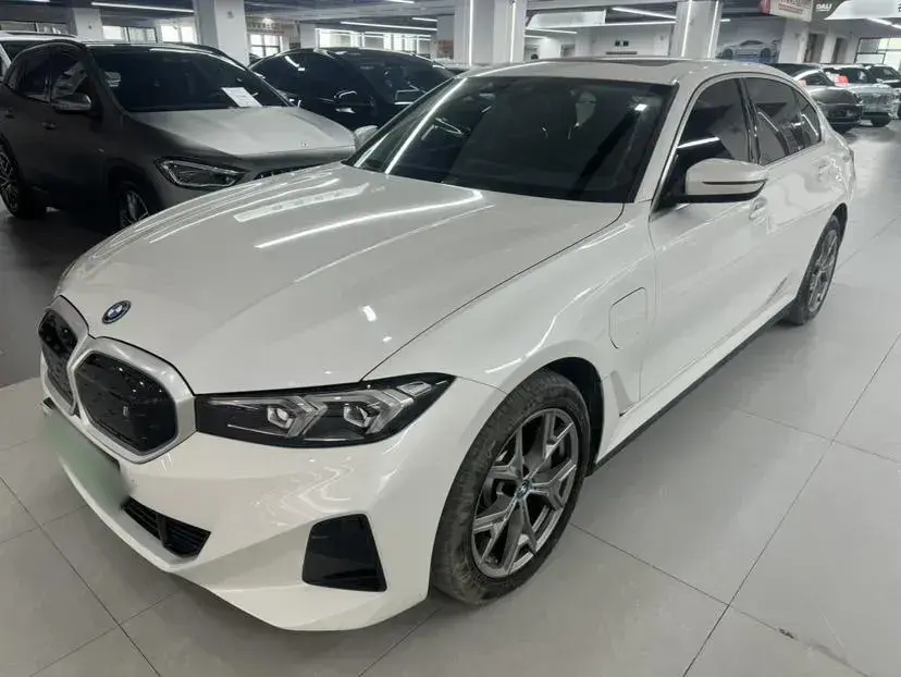 2024 BMW i3 BEV 70KWH