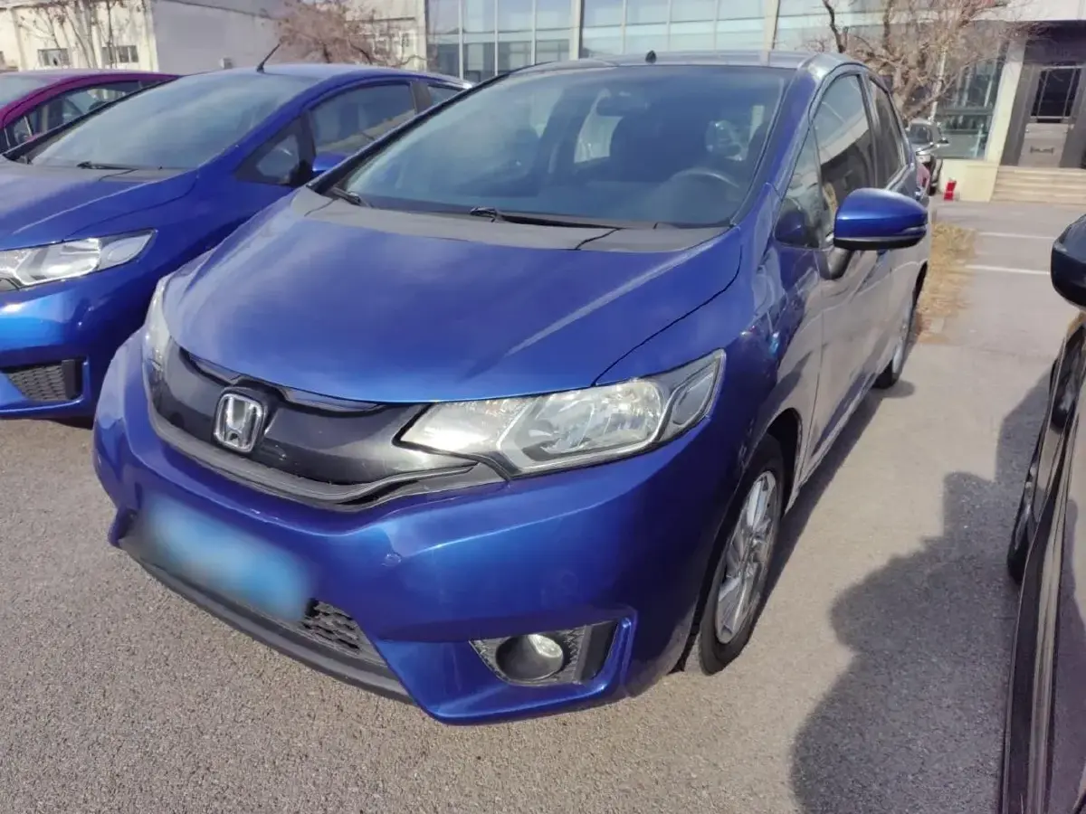 2014 Honda Fit 1.5L 131HP L4 CVT