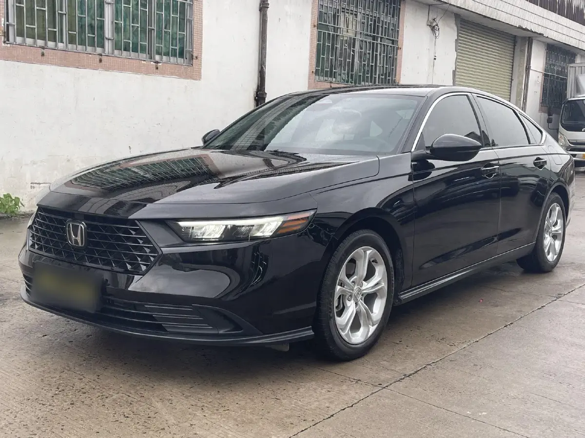 2023 Honda Accord 1.5T 192HP L4 CVT