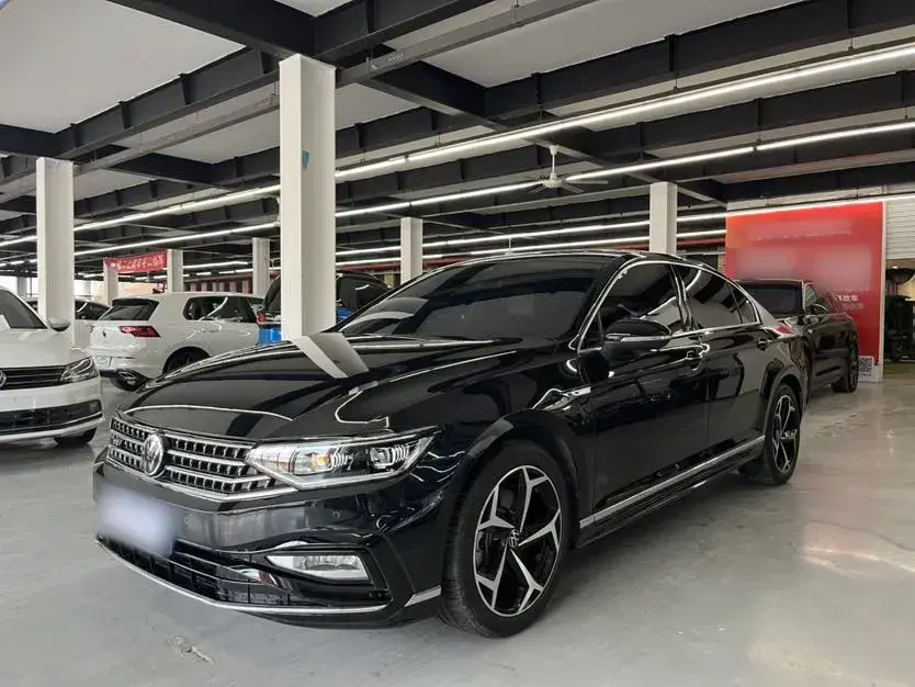 2023 Volkswagen Magotan 2.0T 186HP L4 7DCT