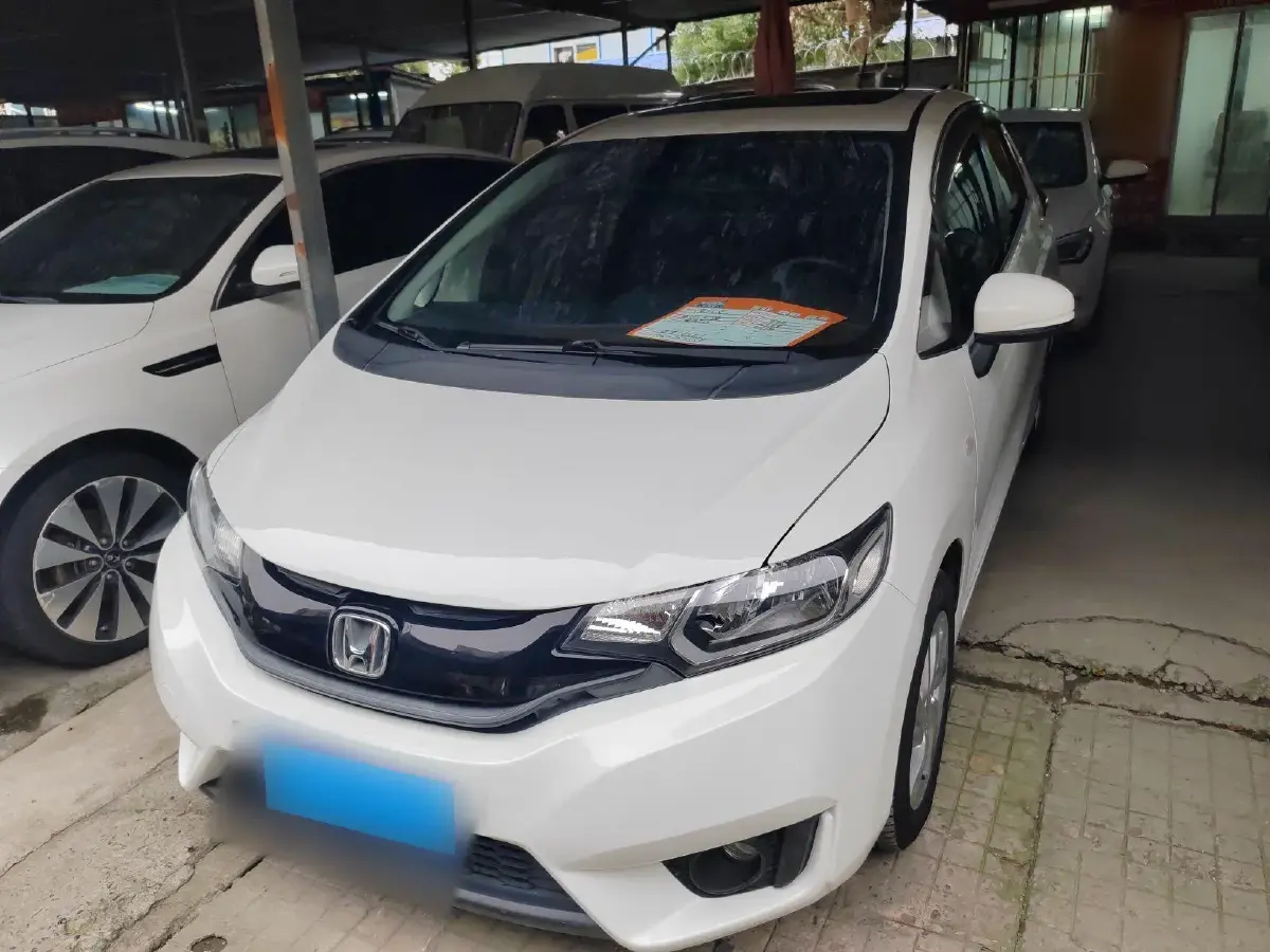 2016 Honda Fit 1.5L 131HP L4 CVT