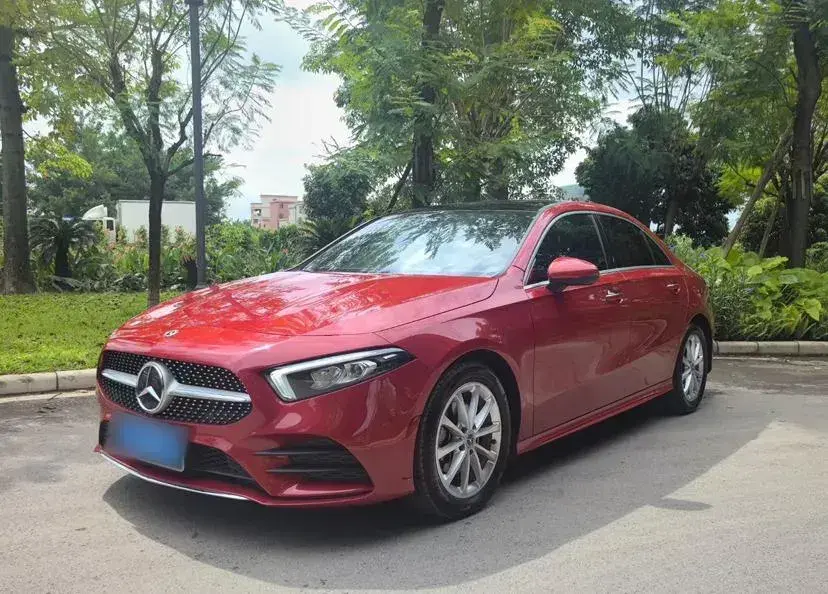 2020 Mercedes-Benz A Class 1.3T 163HP L4 7DCT