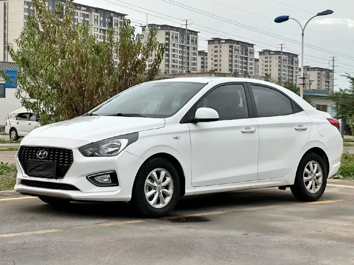 2017 Hyundai Reina 1.4L 95HP L4 4AT