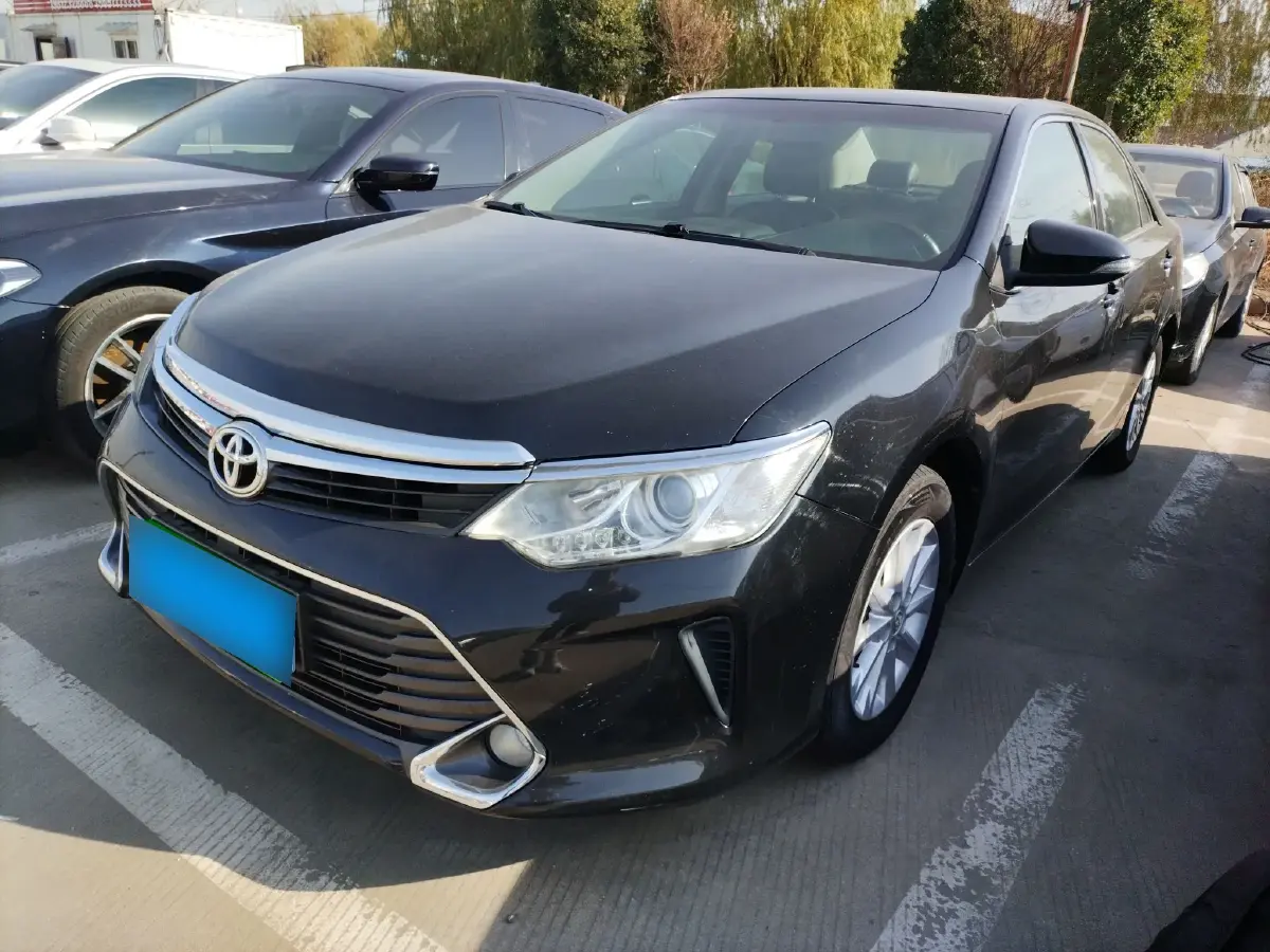 2015 Toyota Camry 2.0L 167HP L4 6AT
