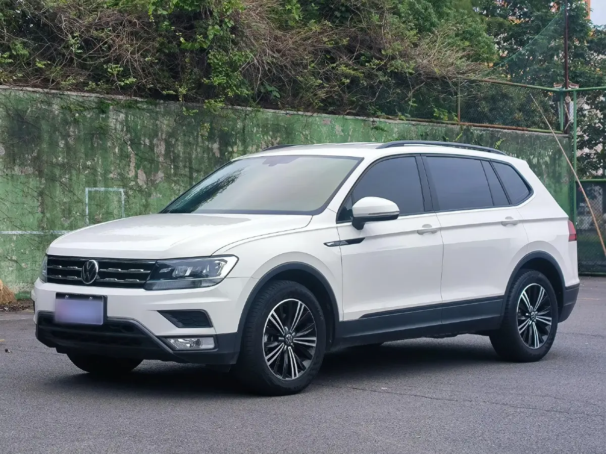 2021 Volkswagen Tiguan L 1.4T 150HP L4 7DCT