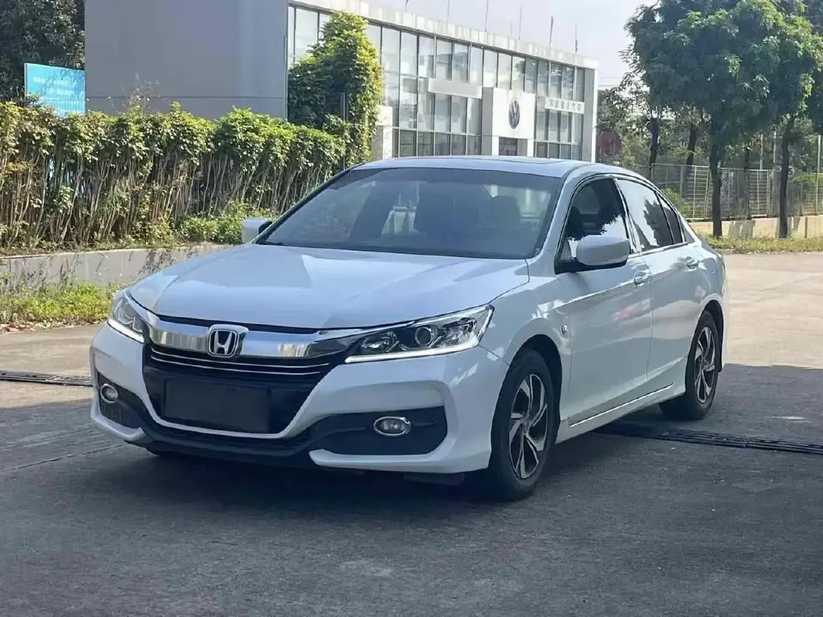 2016 Honda Accord 2.0L 155HP L4 CVT