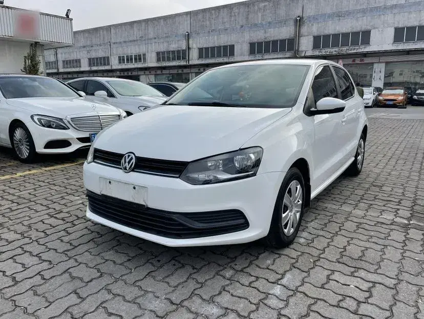 2016 Volkswagen Polo 1.4L 90HP L4 6AT