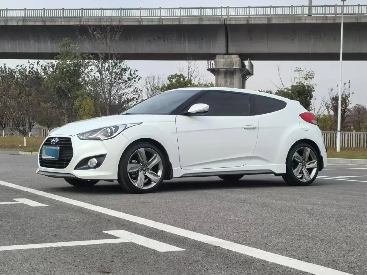 2012 Hyundai Veloster 1.6T 204HP L4 6AT