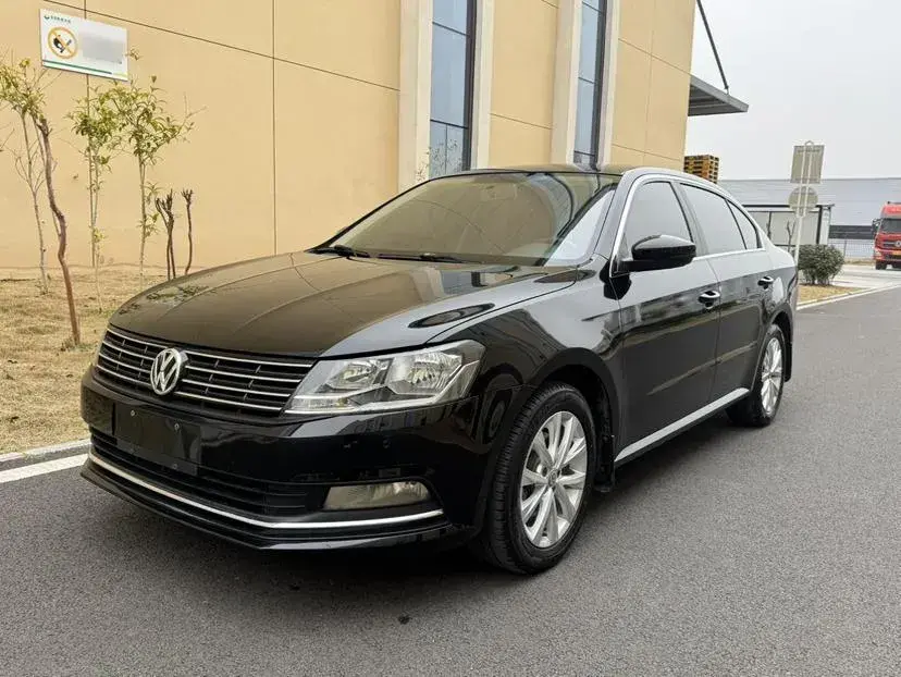 2015 Volkswagen Lavida 1.6L 110HP L4 6AT