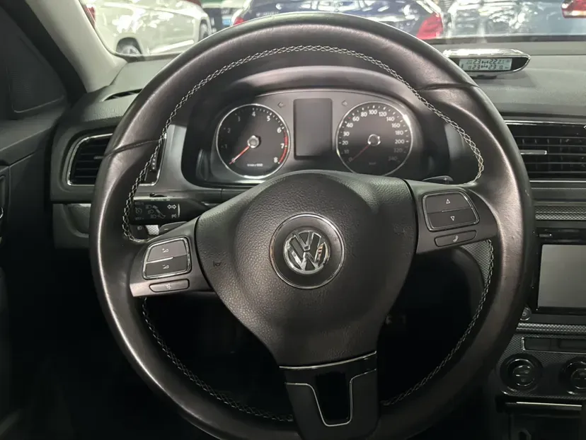 2014 Volkswagen Cross Lavida 1.6L 110HP L4 6AT,autocango,china used car exporter,china ev exporter,chinese used car exporter,chinese used ev exporter