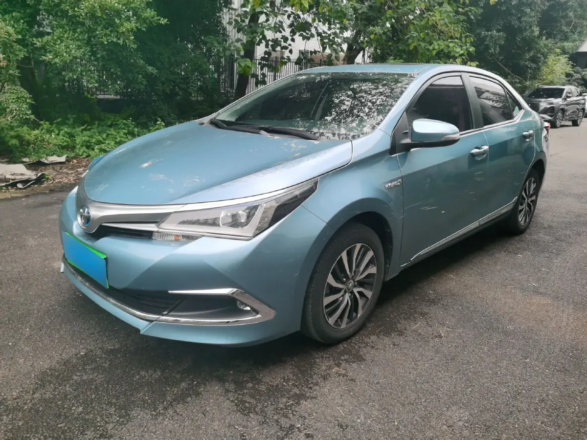 2016 Toyota Corolla 1.8L 99HP L4 E-CVT Hybrid