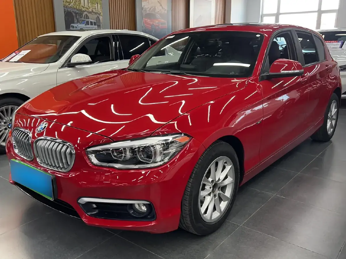 2015 BMW 1 Series 1.6T 136HP L4 8AT
