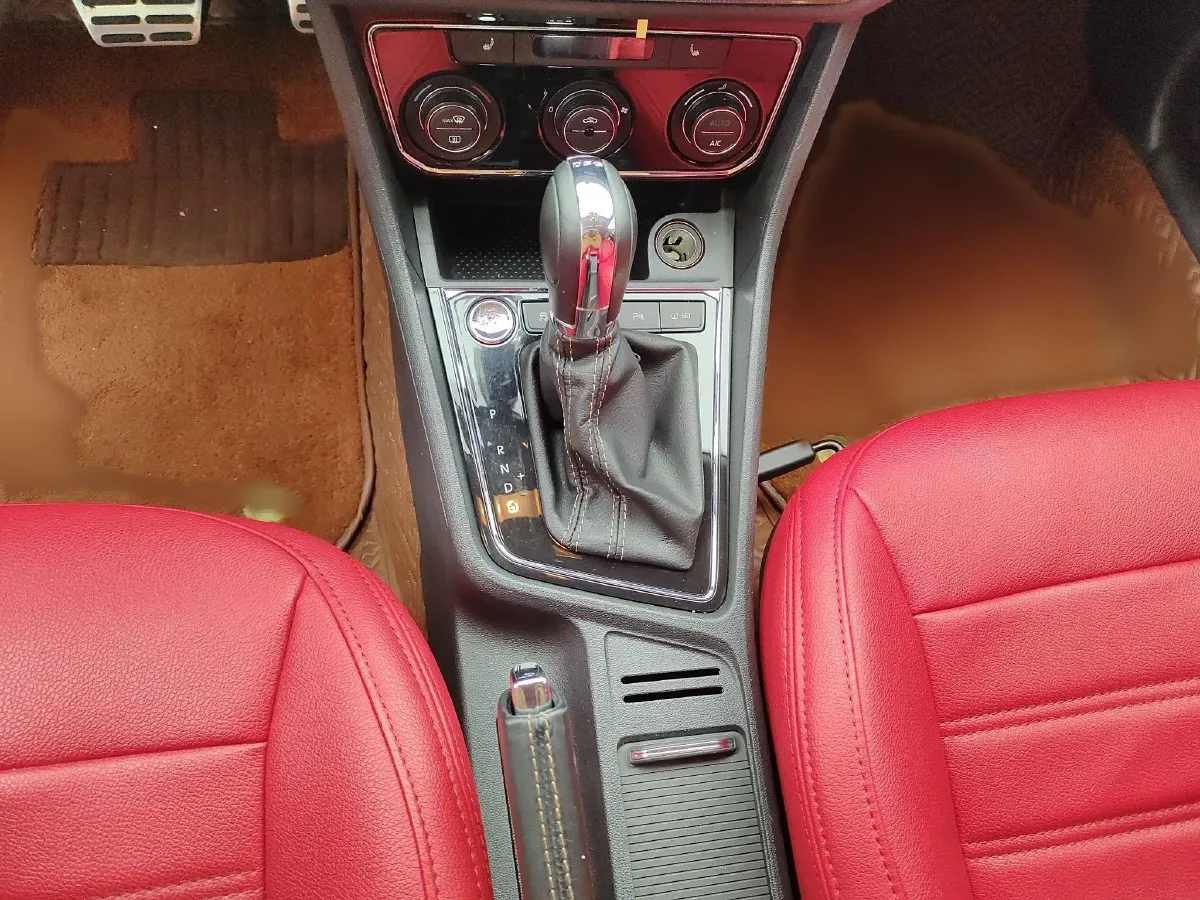 2017 Volkswagen Cross Lavida 1.4T 131HP L4 7DCT,autocango,china used car exporter,china ev exporter,chinese used car exporter,chinese used ev exporter