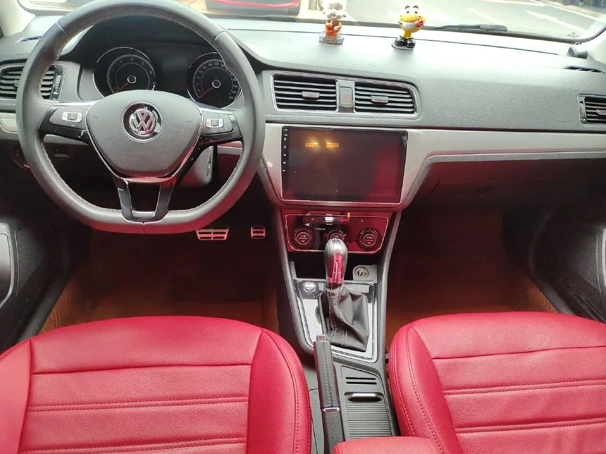 2017 Volkswagen Cross Lavida 1.4T 131HP L4 7DCT,autocango,china used car exporter,china ev exporter,chinese used car exporter,chinese used ev exporter