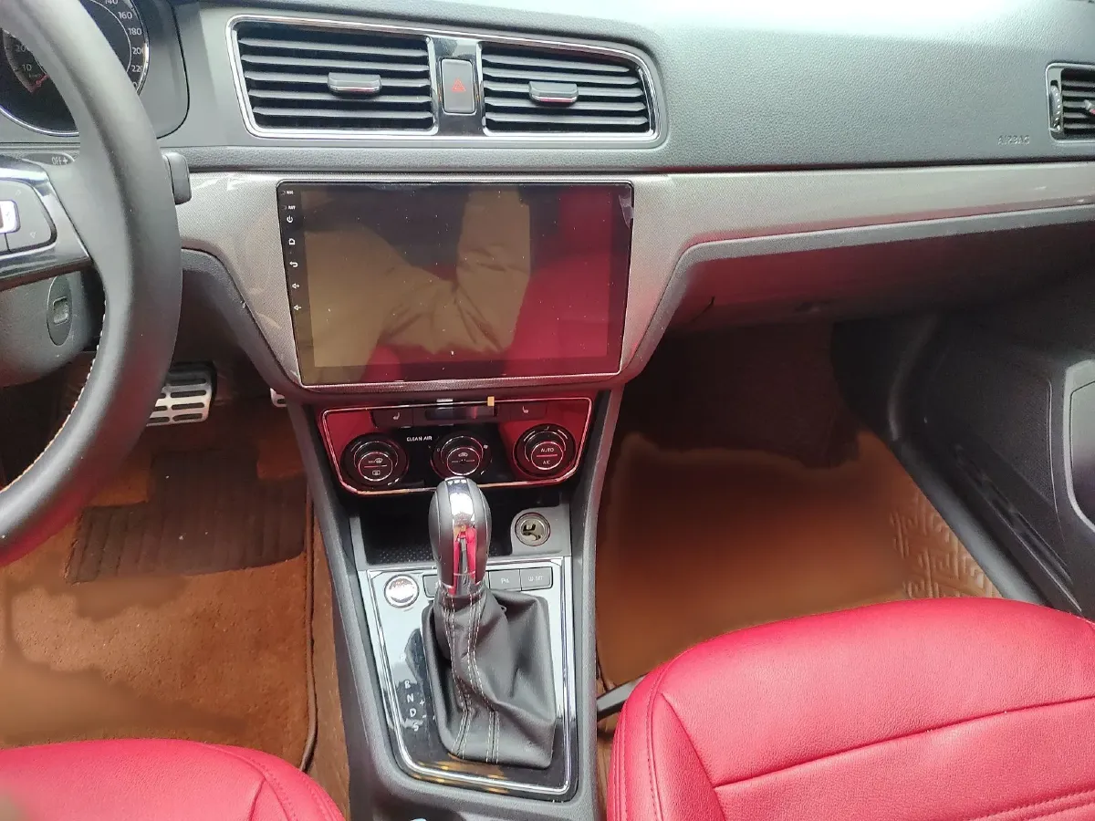 2017 Volkswagen Cross Lavida 1.4T 131HP L4 7DCT,autocango,china used car exporter,china ev exporter,chinese used car exporter,chinese used ev exporter