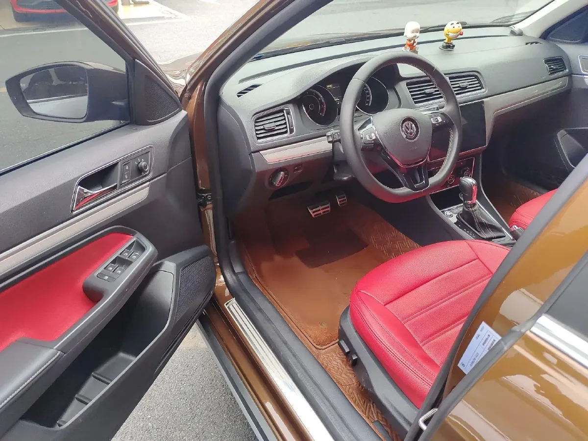 2017 Volkswagen Cross Lavida 1.4T 131HP L4 7DCT,autocango,china used car exporter,china ev exporter,chinese used car exporter,chinese used ev exporter