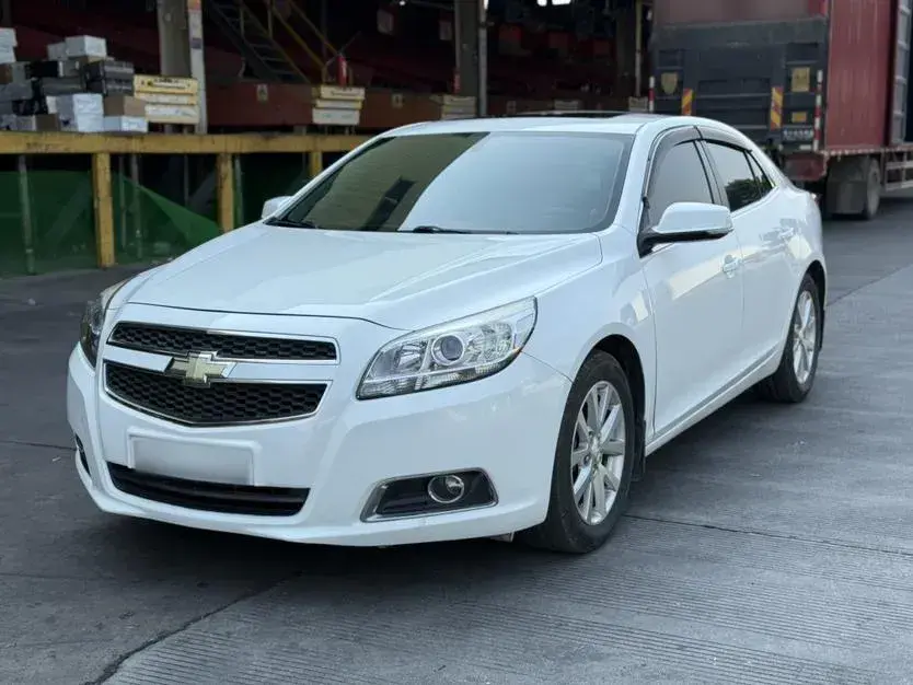 2013 Chevrolet Malibu 2.0L 154HP L4 6AT