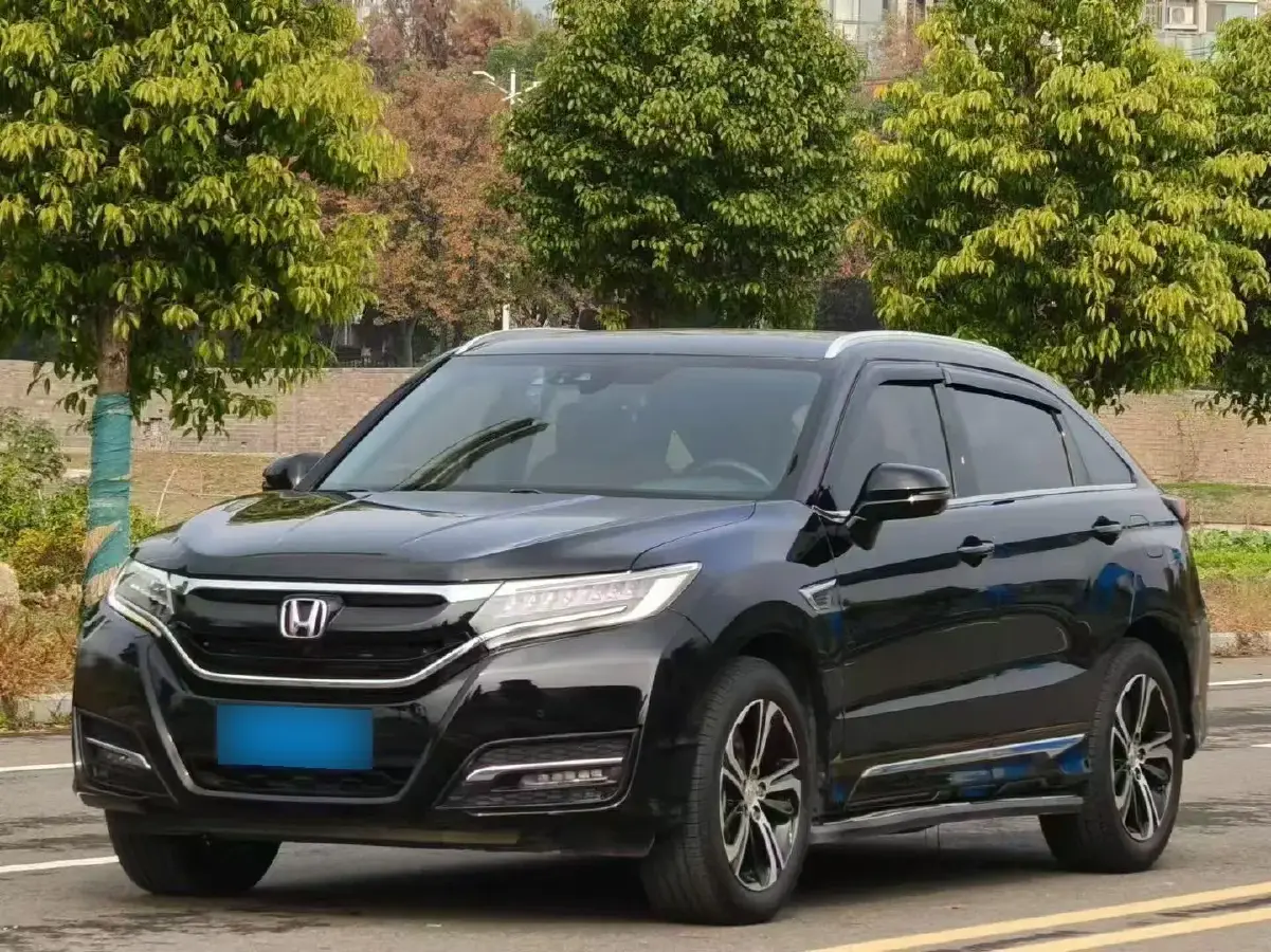 2017 Honda UR-V 2.0T 272HP L4 9AT