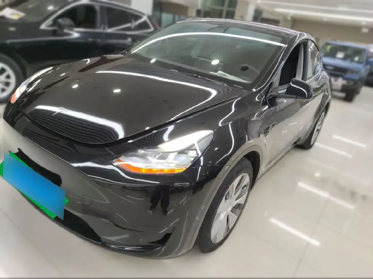 2022 Tesla Model Y BEV 60KWH