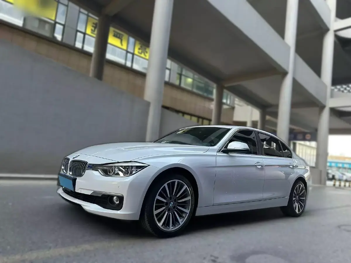 2019 BMW 3 Series 2.0T 184HP L4 8AT