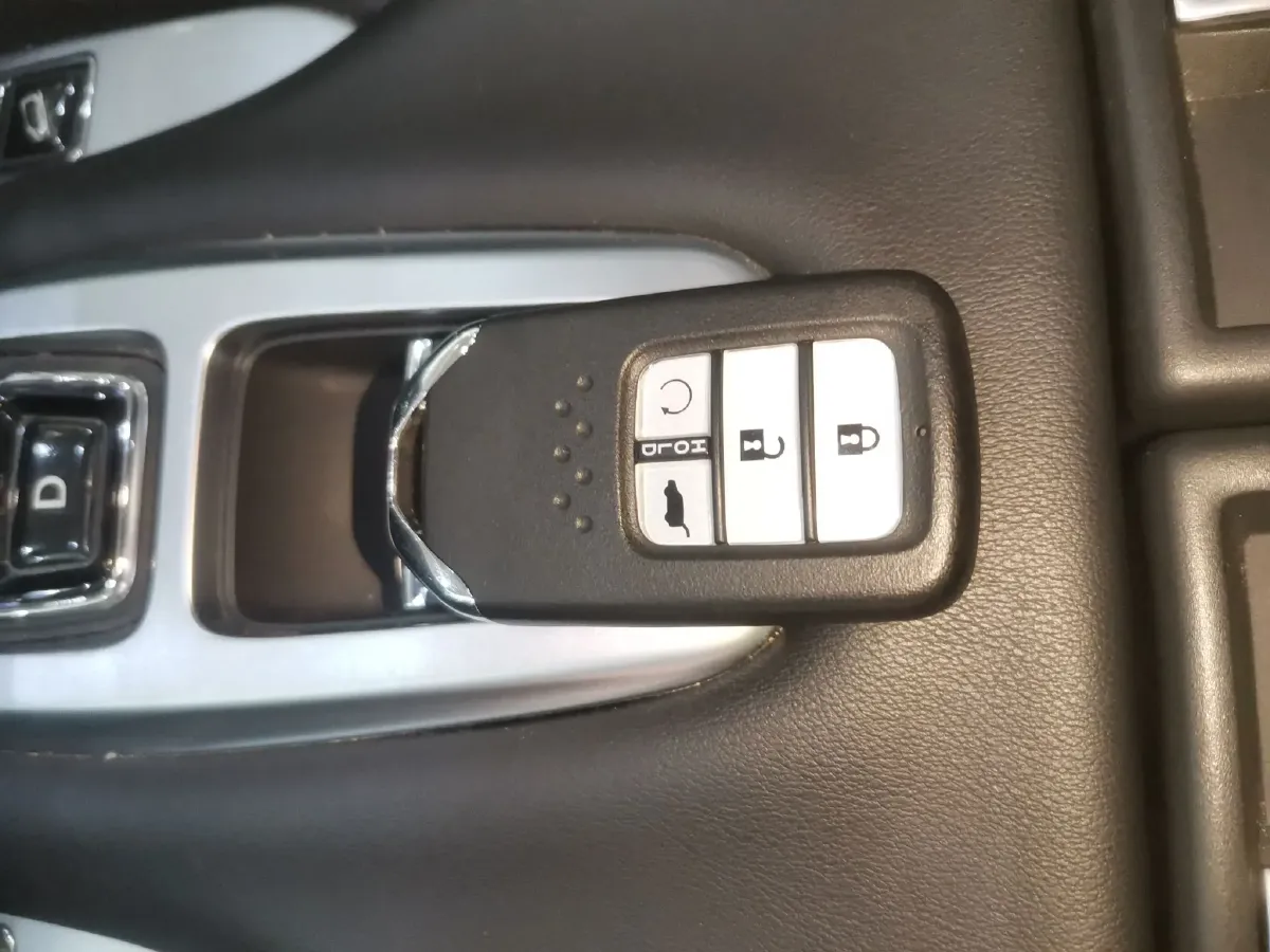 2020 Honda Avancier 2.0T 272HP L4 9AT,autocango,china used car exporter,china ev exporter,chinese used car exporter,chinese used ev exporter