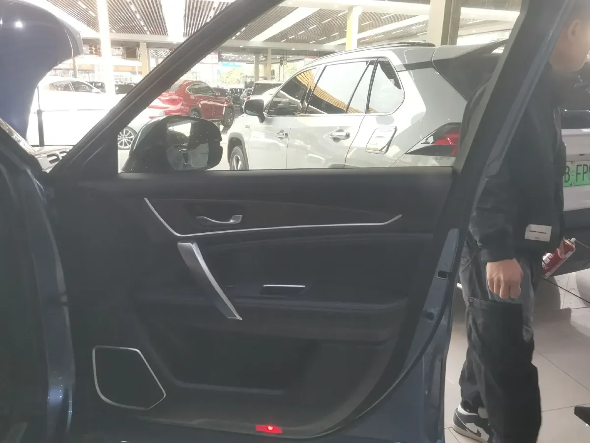 2020 Honda Avancier 2.0T 272HP L4 9AT,autocango,china used car exporter,china ev exporter,chinese used car exporter,chinese used ev exporter