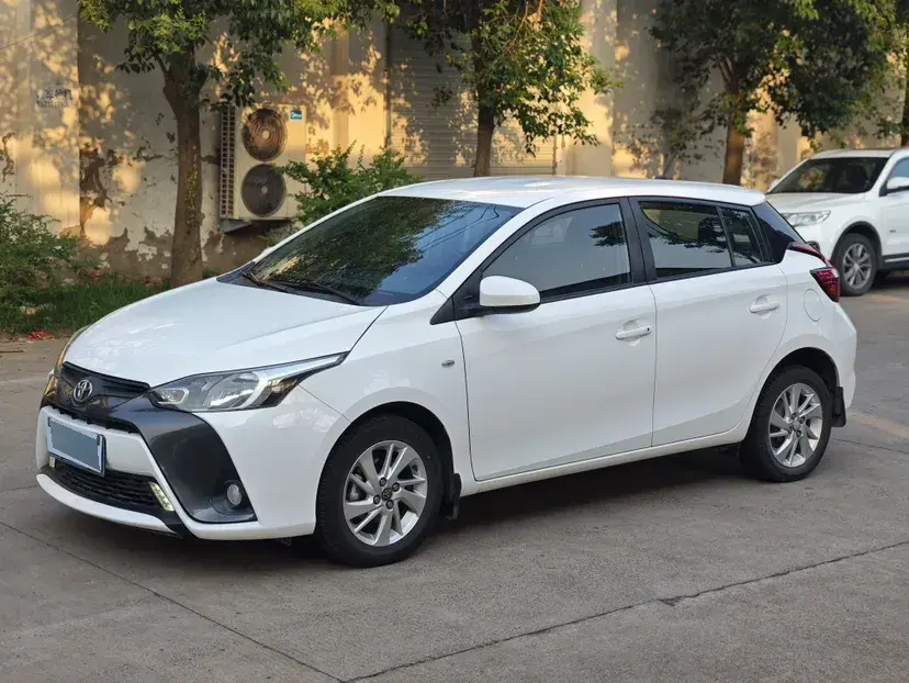 2016 Toyota Yaris L 1.5L 107HP L4 CVT