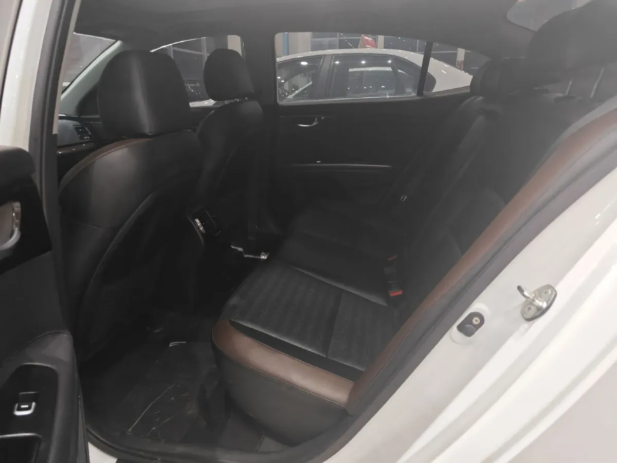 2017 Kia Cachet 1.8L 143HP L4 6AT,autocango,china used car exporter,china ev exporter,chinese used car exporter,chinese used ev exporter