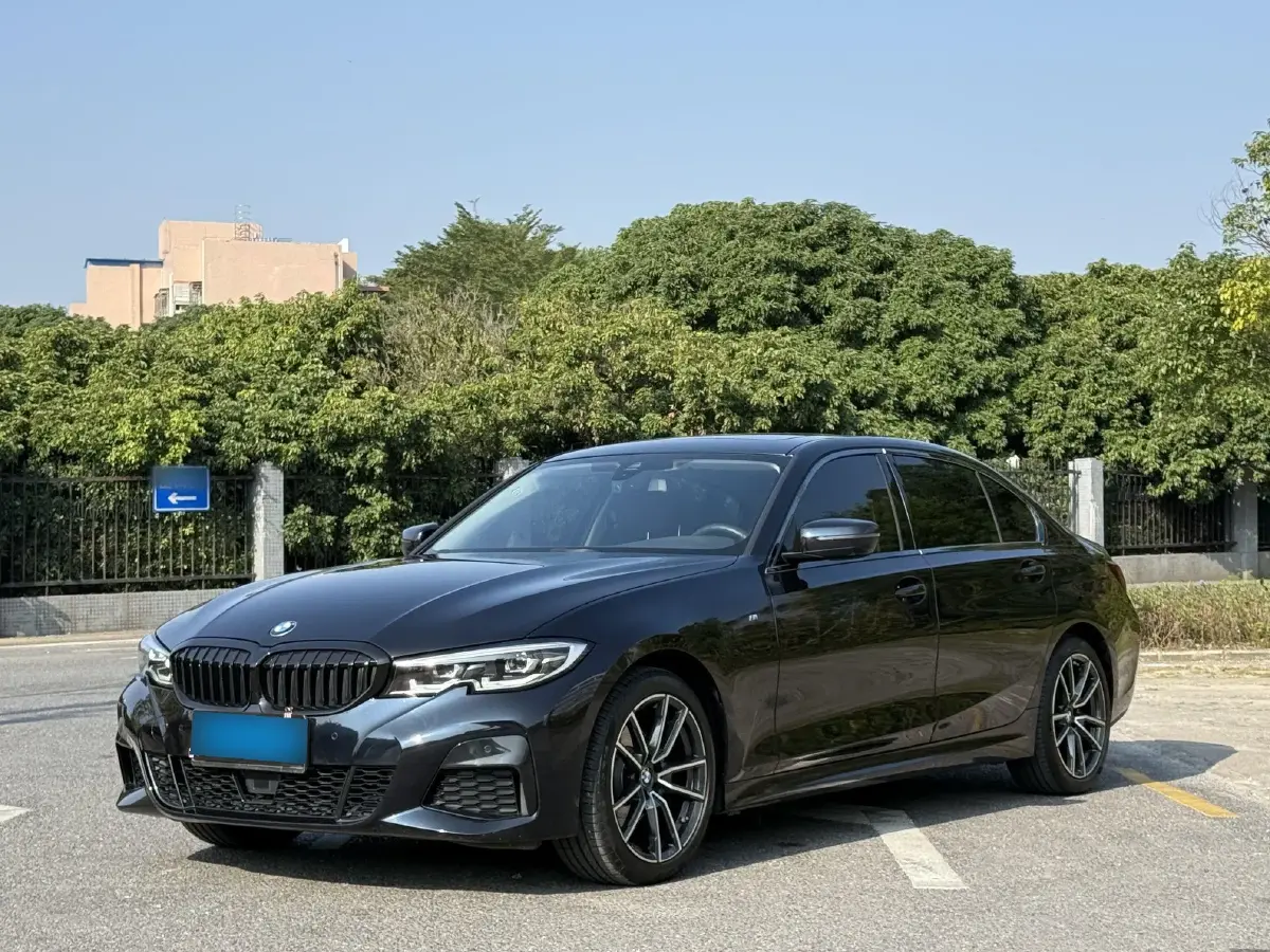2022 BMW 3 Series 2.0T 184HP L4 8AT