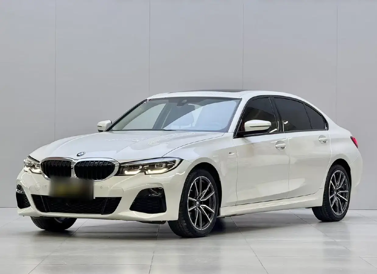 2022 BMW 3 Series 2.0T 184HP L4 8AT