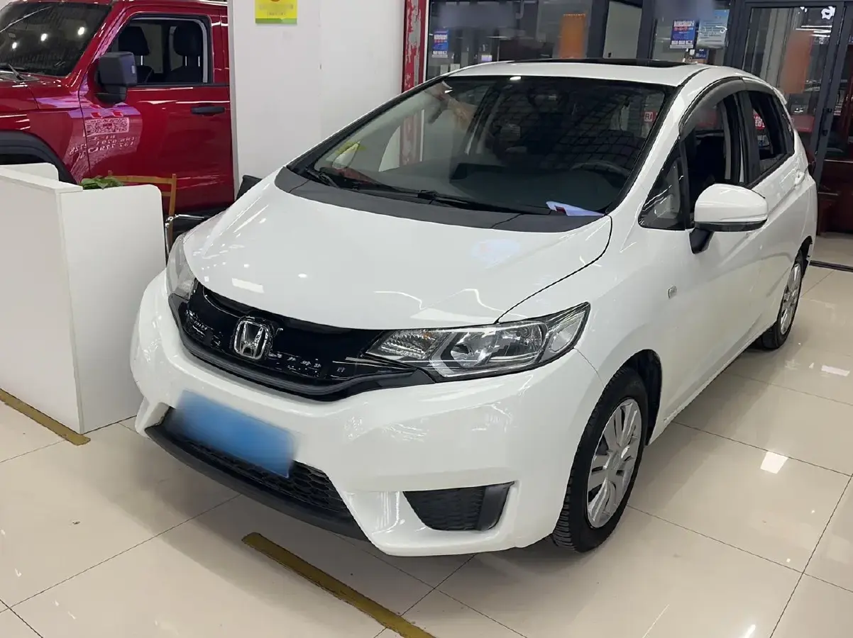 2016 Honda Fit 1.5L 131HP L4 CVT