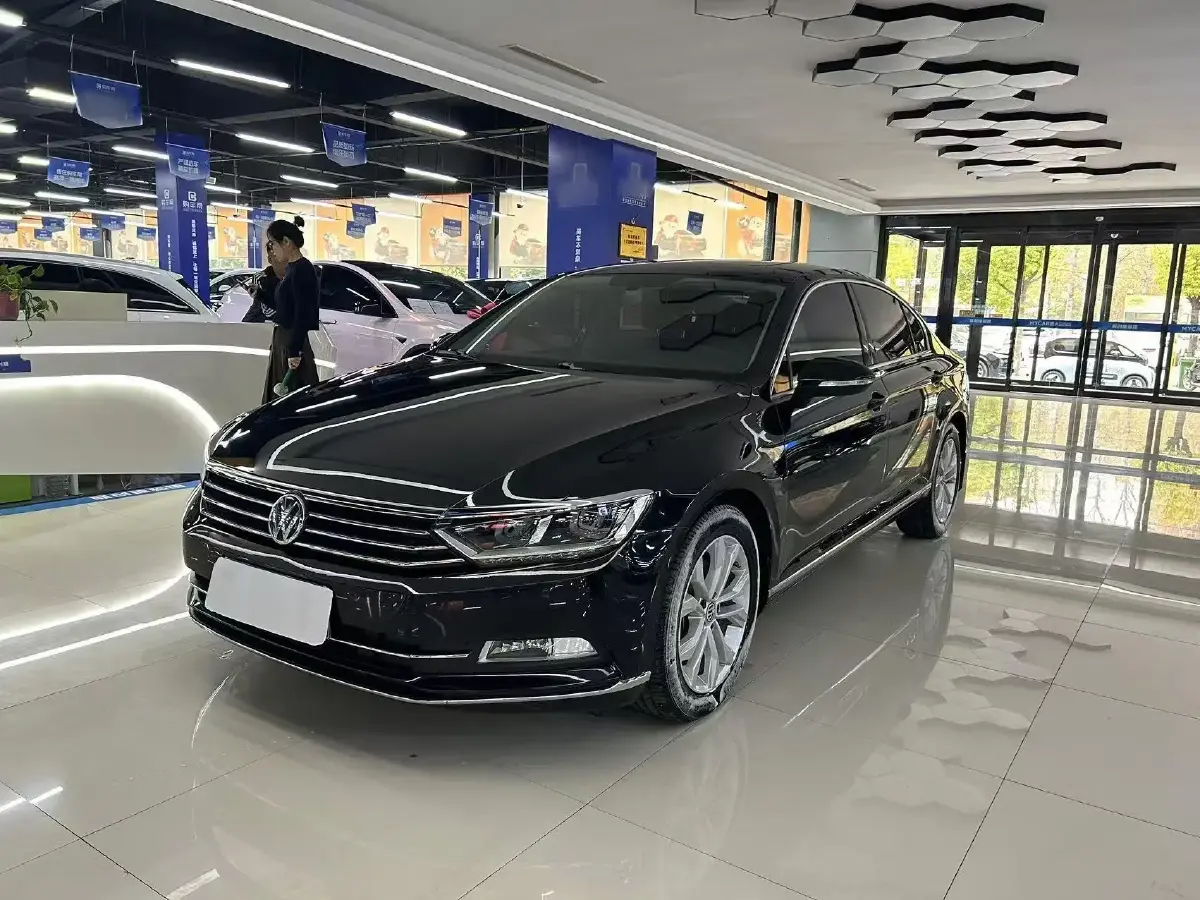 2019 Volkswagen Magotan 2.0T 186HP L4 7DCT