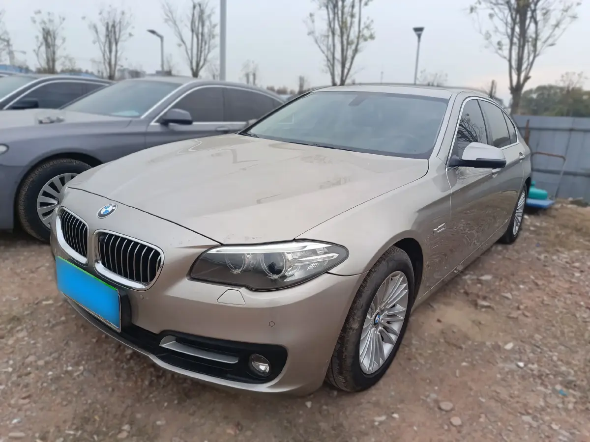2014 BMW 5 Series 2.0T 218HP L4 8AT