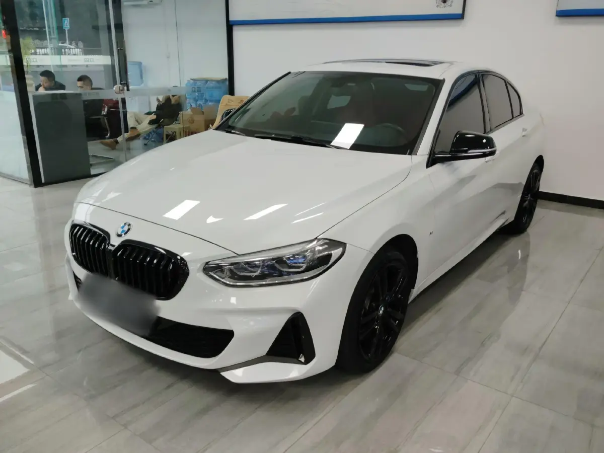 2021 BMW 1 Series 2.0T 192HP L4 7DCT