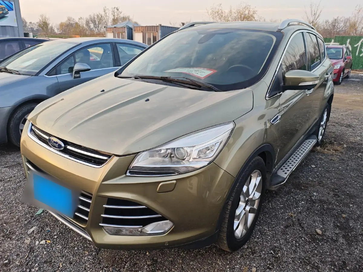 2013 Ford Kuga 2.0T 242HP L4 6AT