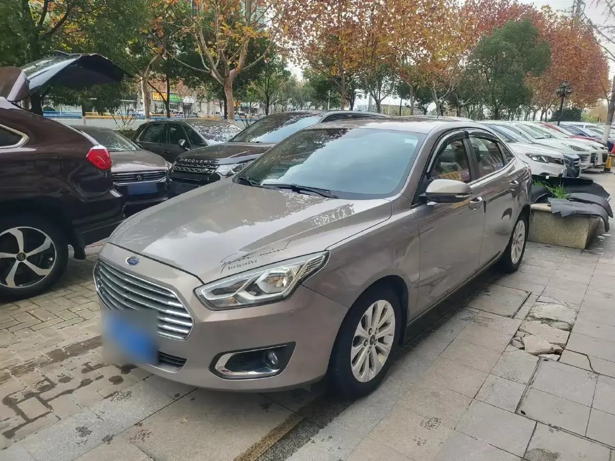 2015 Ford Escort 1.5L 113HP L4 6AT