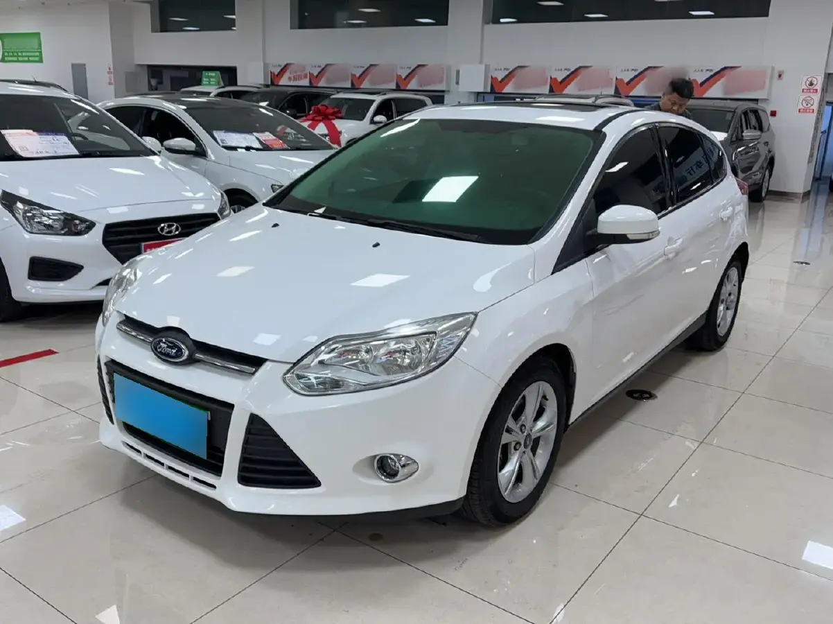 2012 Ford Focus 1.6L 125HP L4 6DCT