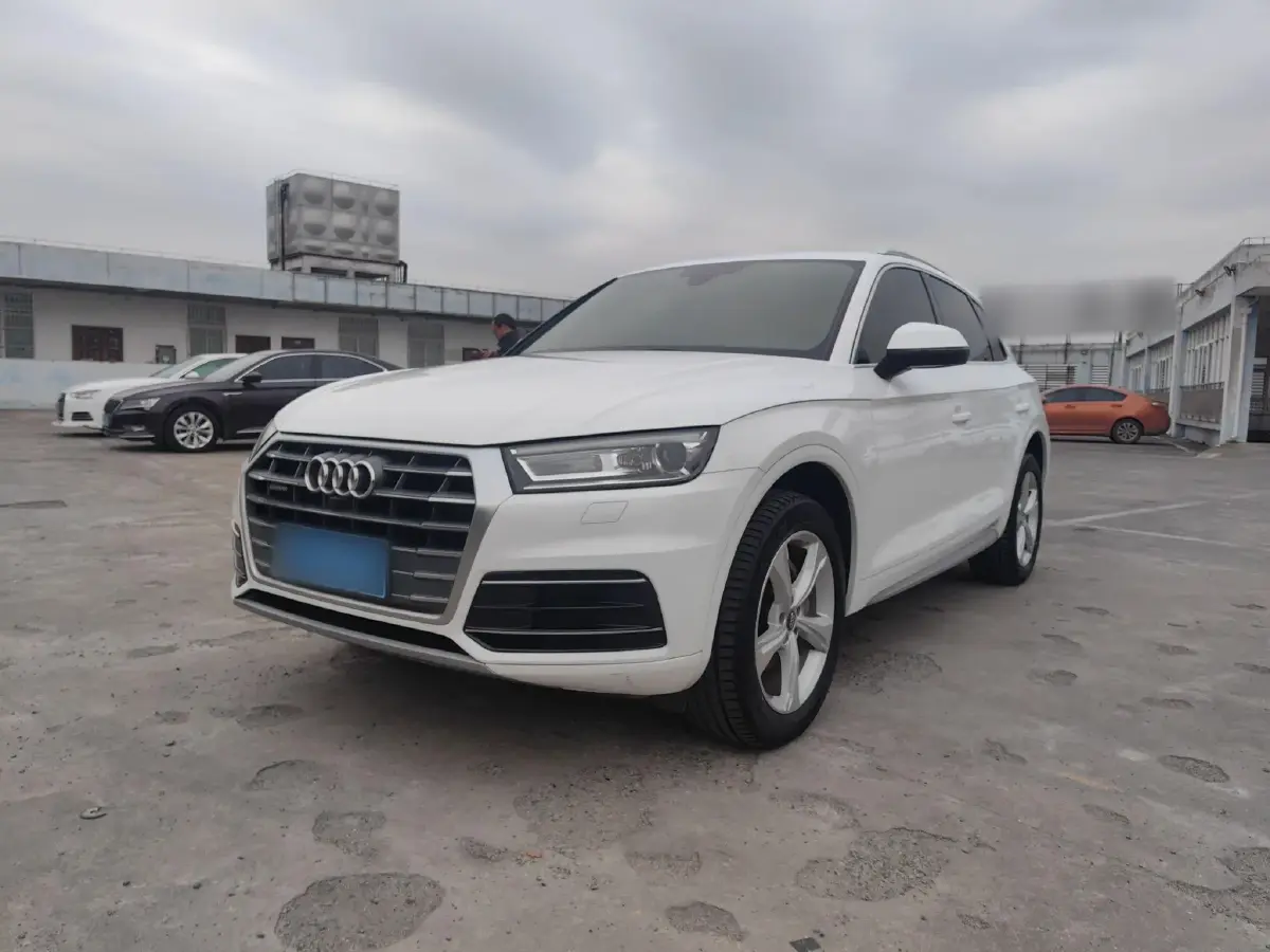 2020 Audi Q5L 2.0T 190HP L4 7DCT