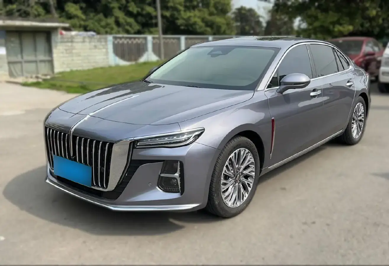2023 HongQi H5 2.0T 224HP L4 8AT