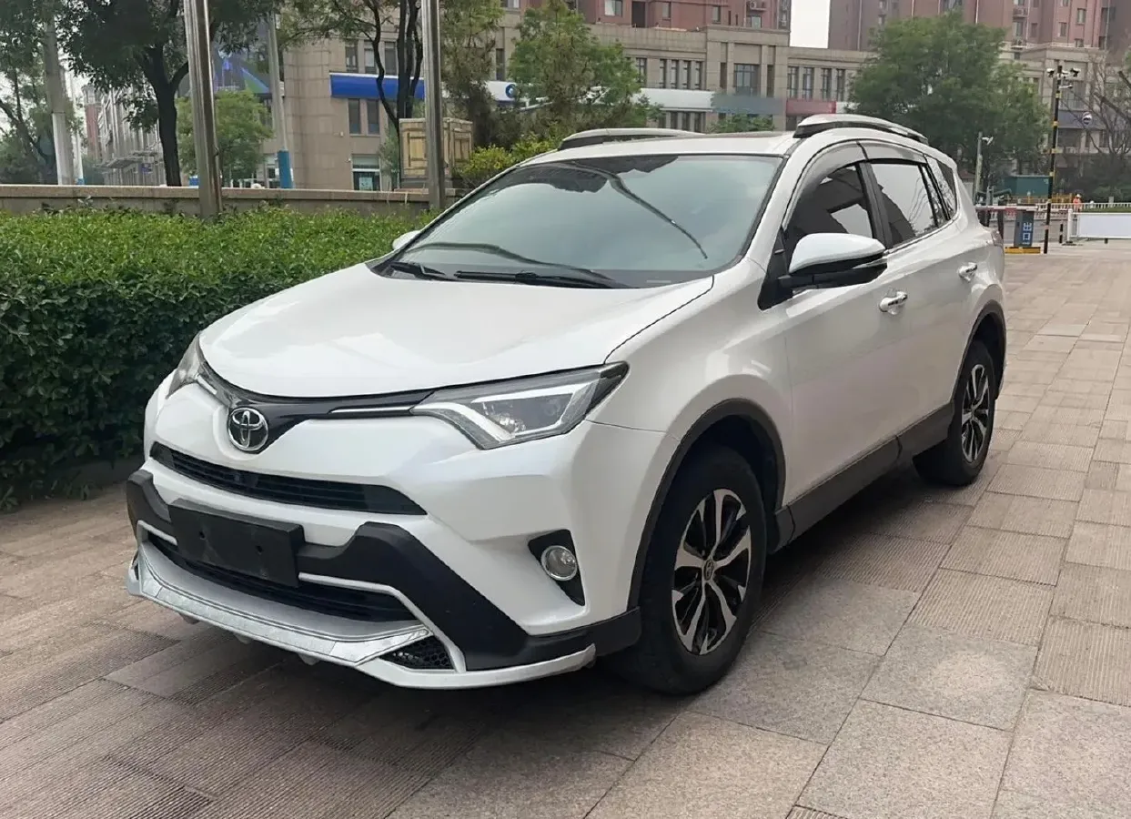 2016 Toyota RAV4 2.0L 151HP L4 CVT,autocango,china used car exporter,china ev exporter,chinese used car exporter,chinese used ev exporter