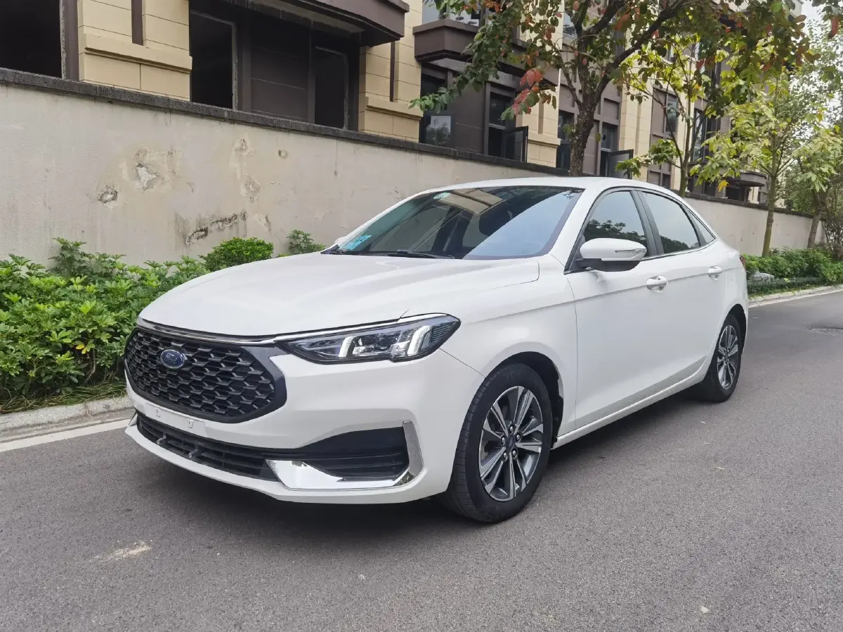 2021 Ford Escort 1.5L 122HP L3 6AT