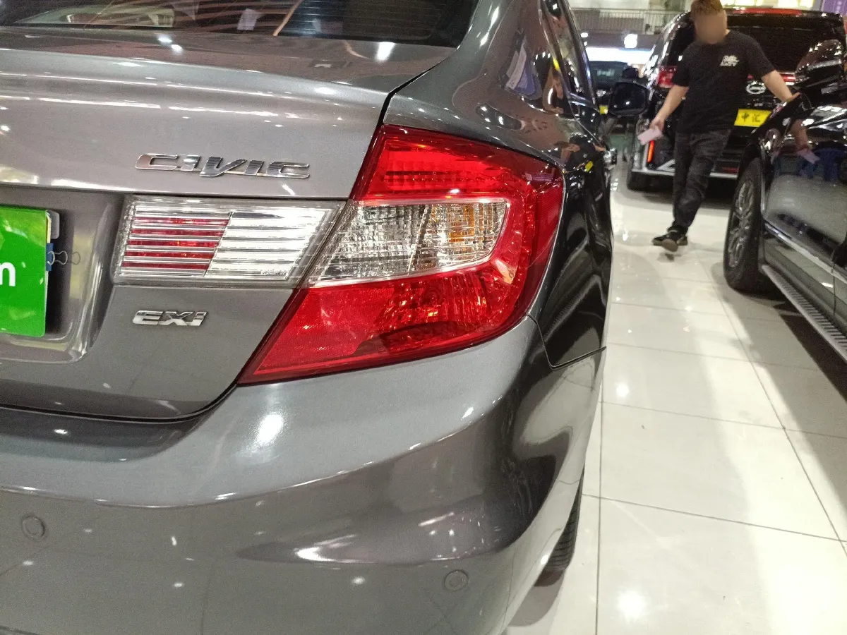 2013 Honda Civic 1.8L 141HP L4 5AT,autocango,china used car exporter,china ev exporter,chinese used car exporter,chinese used ev exporter