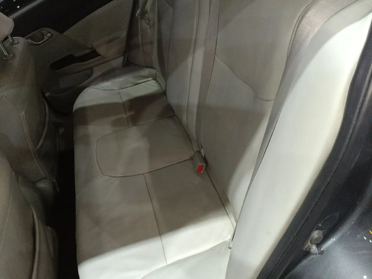 2013 Honda Civic 1.8L 141HP L4 5AT,autocango,china used car exporter,china ev exporter,chinese used car exporter,chinese used ev exporter