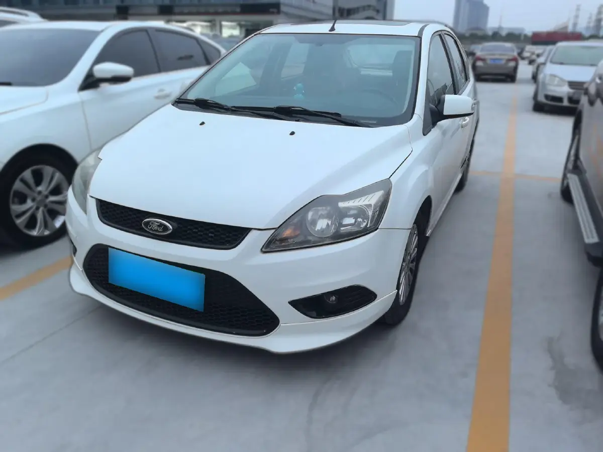 2013 Ford Focus 1.8L 124HP L4 4AT