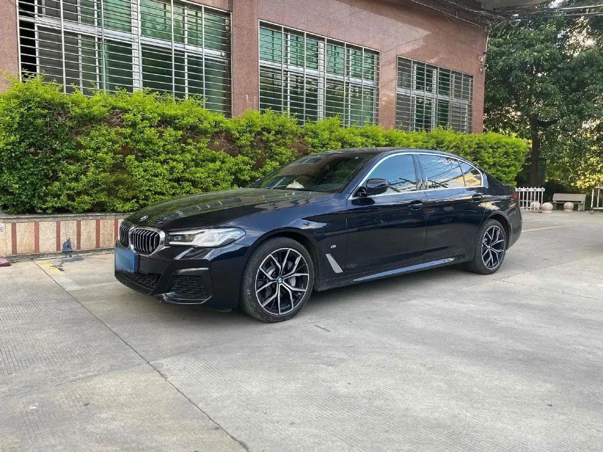 2021 BMW 5 Series 2.0T 252HP L4 8AT