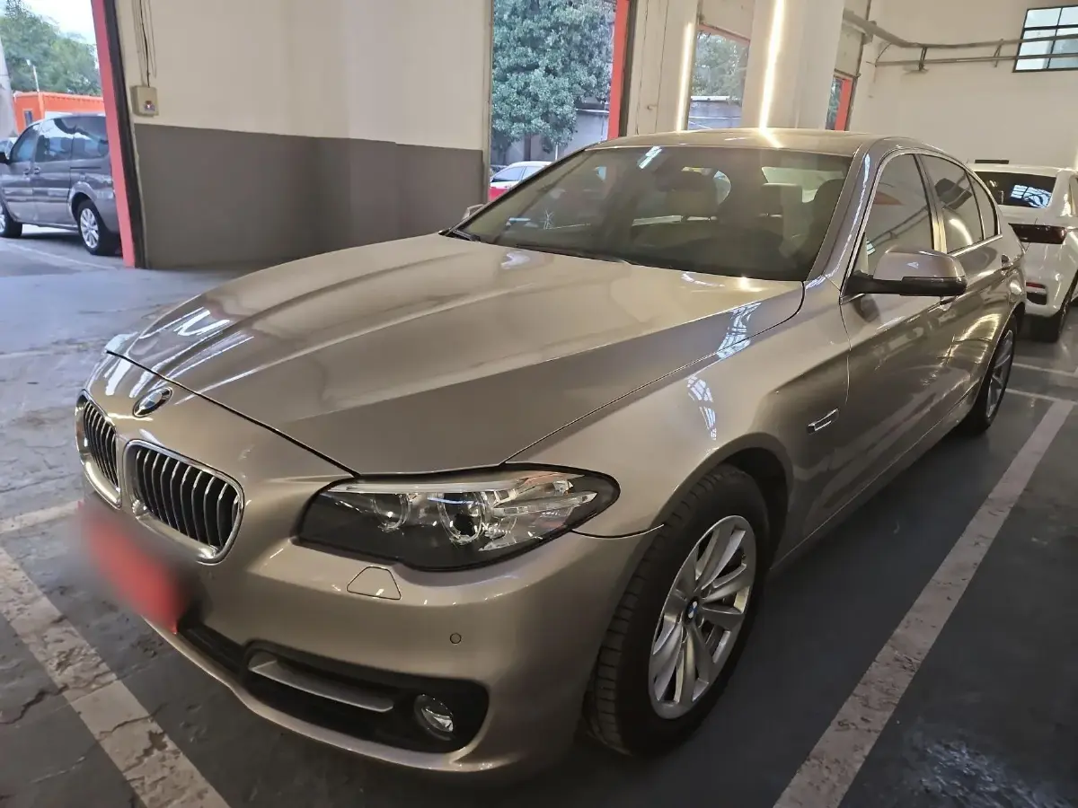 2014 BMW 5 Series 2.0T 184HP L4 8AT