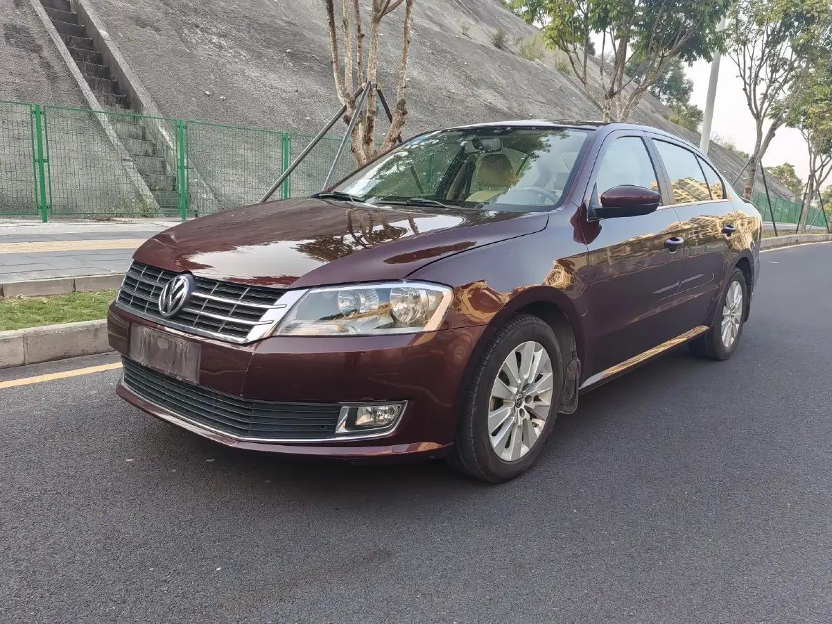 2013 Volkswagen Lavida 1.6L 110HP L4 6AT