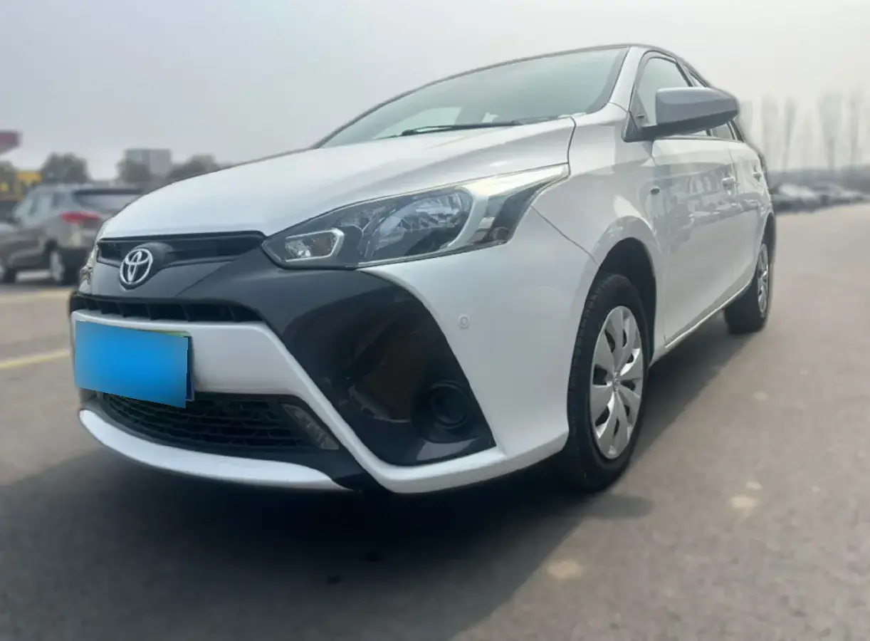 2016 Toyota Yaris L 1.5L 107HP L4 CVT
