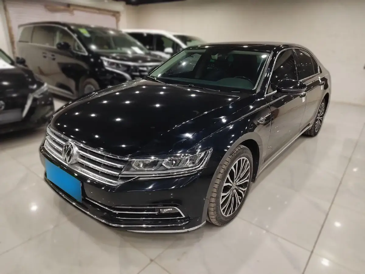 2018 Volkswagen Phideon 2.0T 224HP L4 7DCT