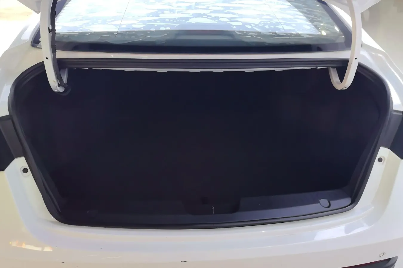 2016 MG GT 1.5L 109HP L4 4AT,autocango,china used car exporter,china ev exporter,chinese used car exporter,chinese used ev exporter